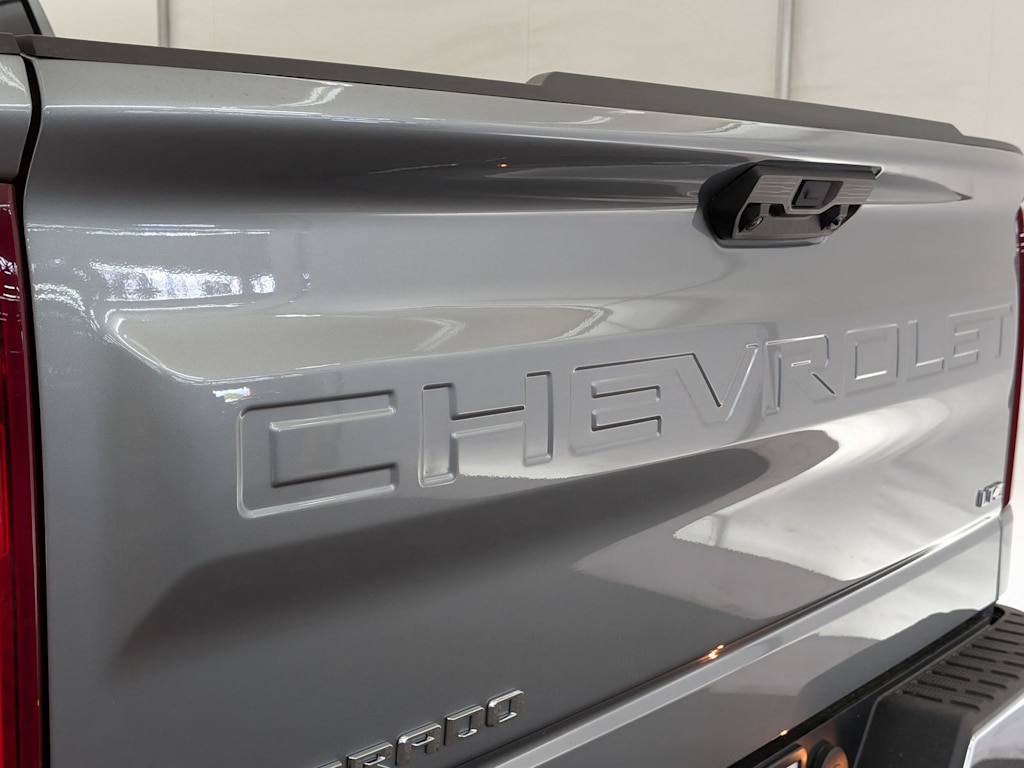 Thumbnail: 2026 Chevrolet Silverado 1500 - 15