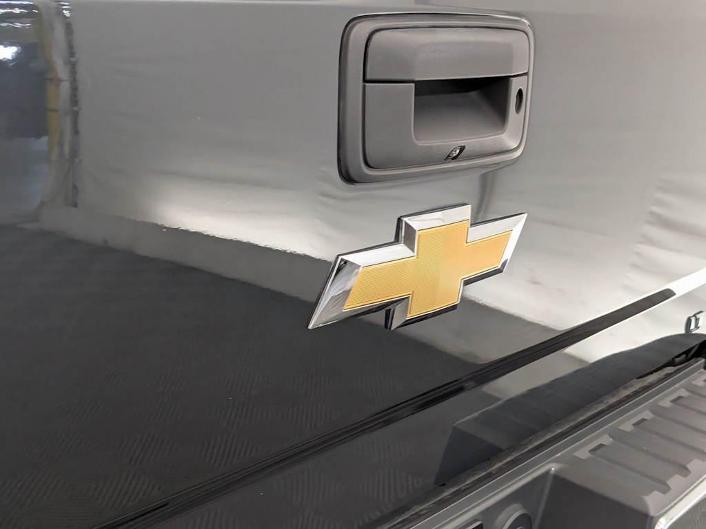 Thumbnail: 2017 Chevrolet Silverado 1500 - 23