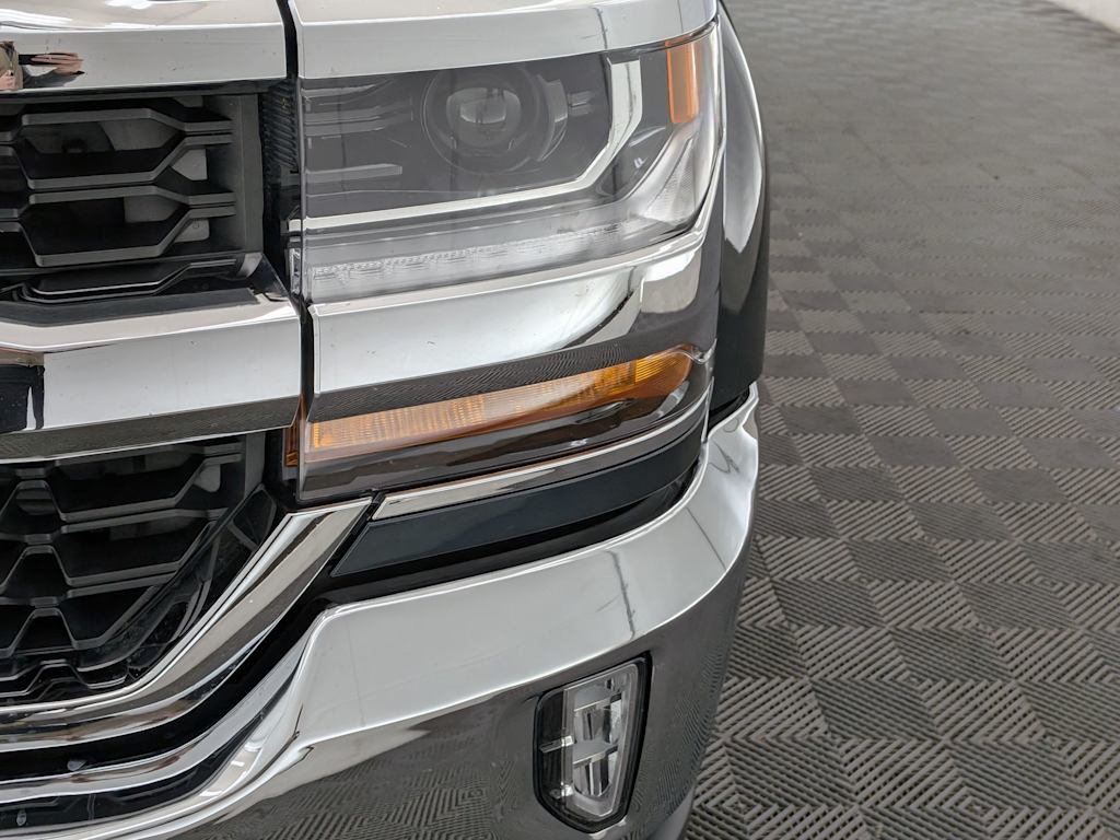 Thumbnail: 2017 Chevrolet Silverado 1500 - 22