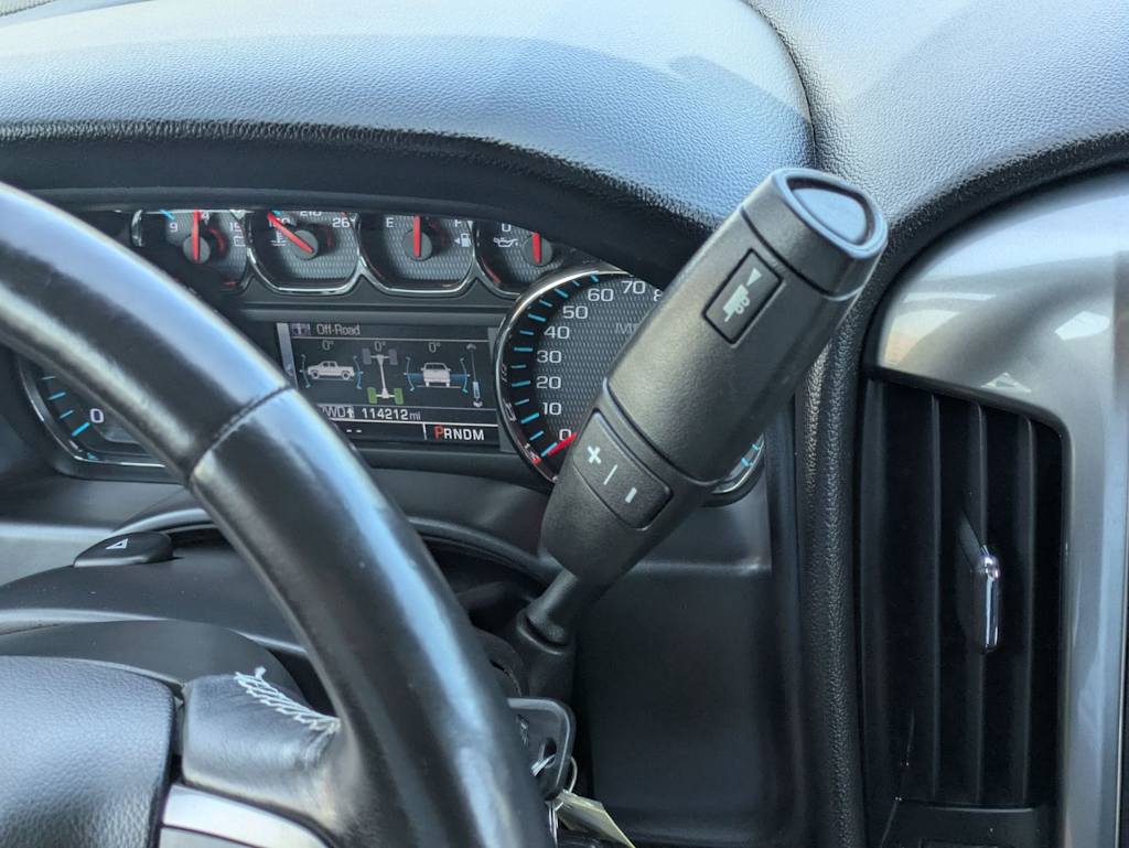 Thumbnail: 2015 Chevrolet Silverado 1500 - 32