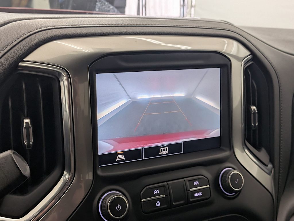 Thumbnail: 2021 Chevrolet Silverado 1500 - 32