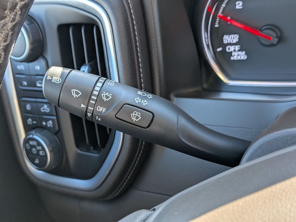 Thumbnail: 2021 Chevrolet Silverado 1500 - 15