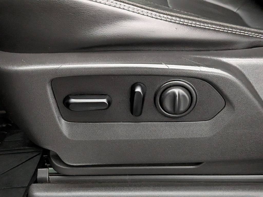 Thumbnail: 2021 Chevrolet Silverado 1500 - 27