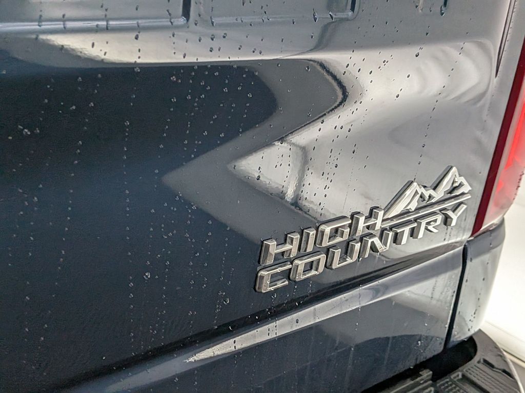 Thumbnail: 2021 Chevrolet Silverado 1500 - 26