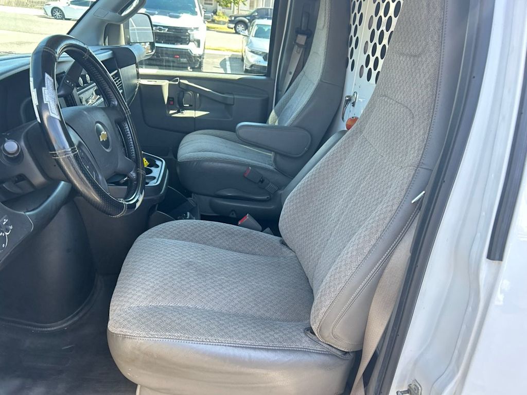 Thumbnail: 2020 Chevrolet Express - 6