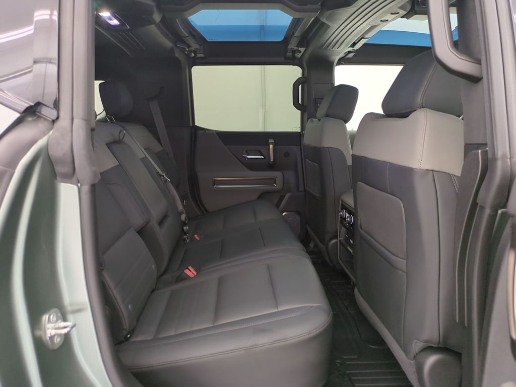 Thumbnail: 2024 GMC Hummer EV - 27