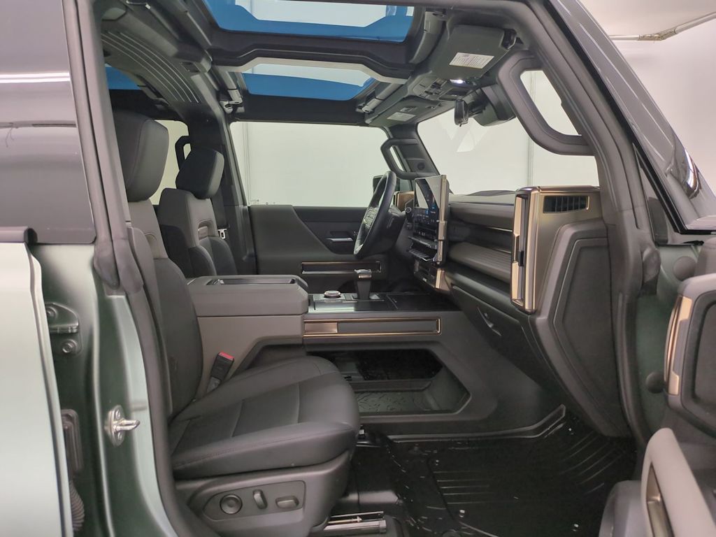 Thumbnail: 2024 GMC Hummer EV - 11