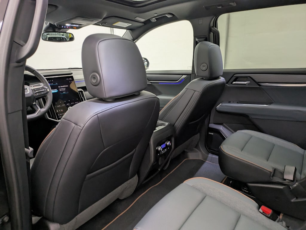 Thumbnail: 2025 GMC Acadia - 13