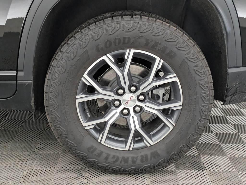 Thumbnail: 2025 GMC Acadia - 8