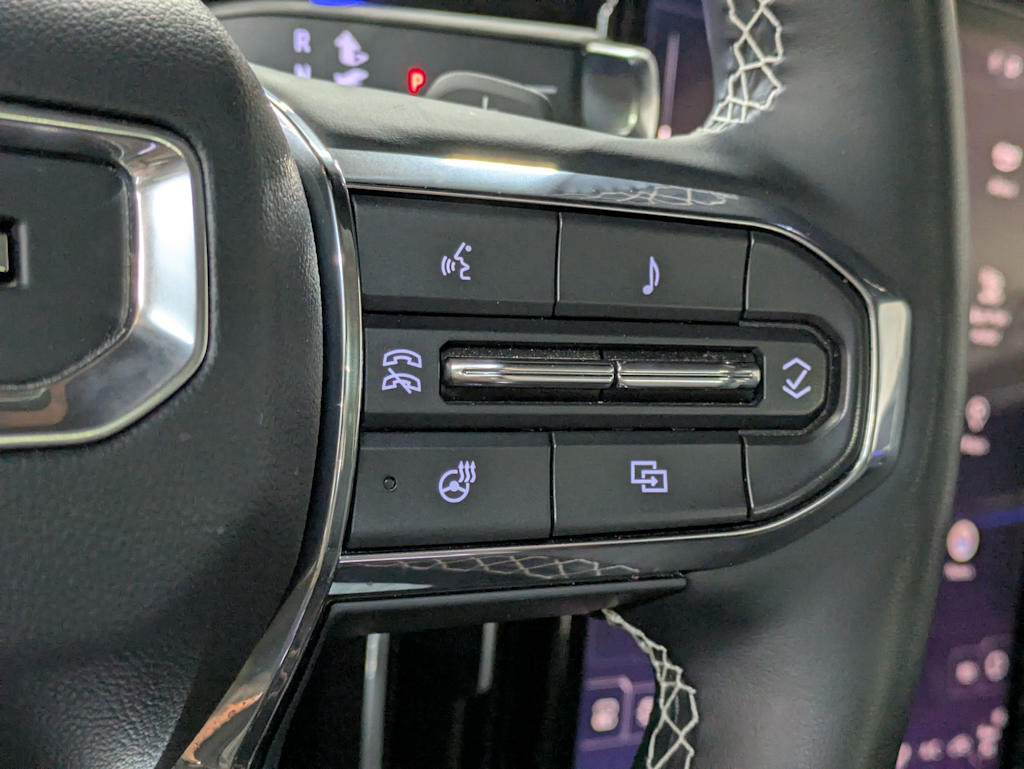 Thumbnail: 2025 GMC Acadia - 30