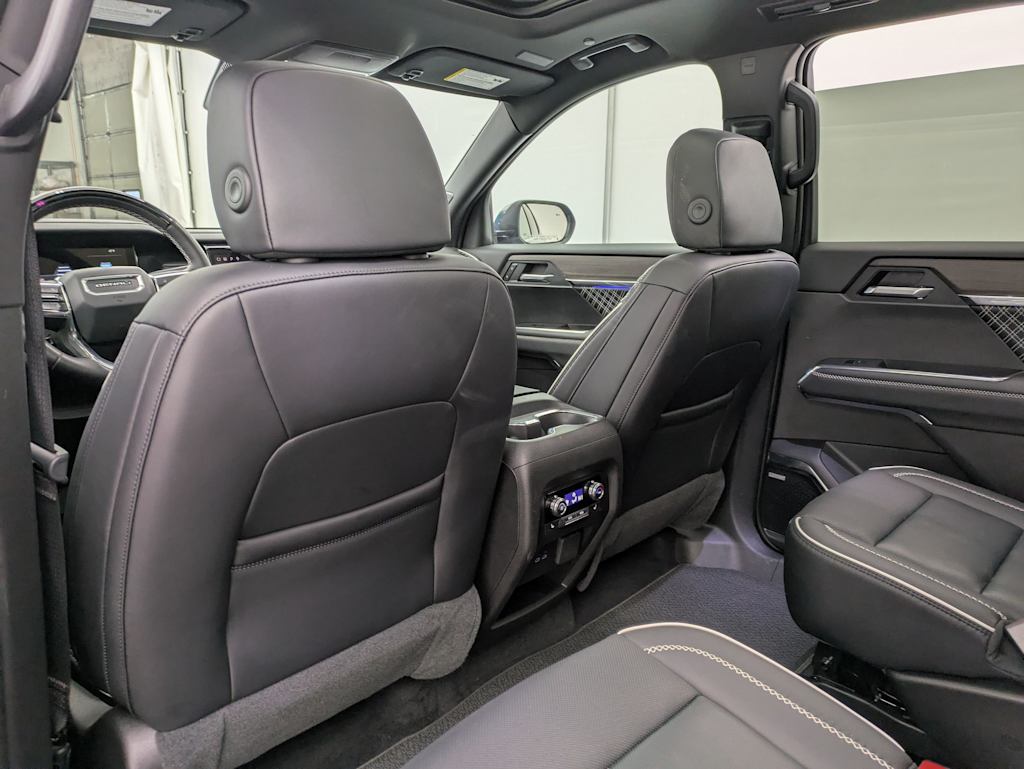 Thumbnail: 2025 GMC Acadia - 13