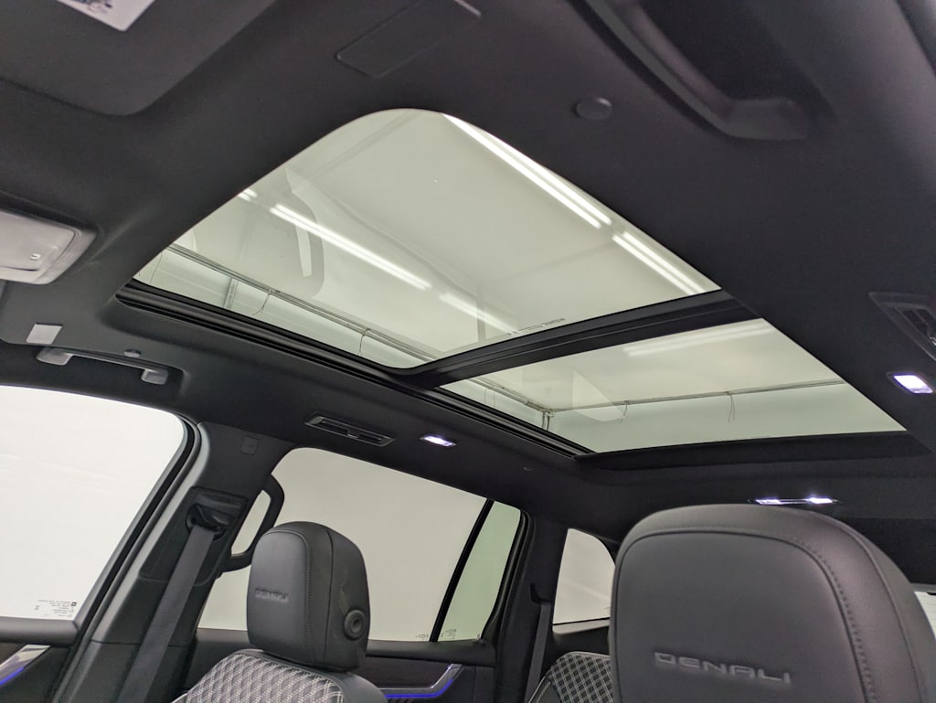 Thumbnail: 2025 GMC Acadia - 26