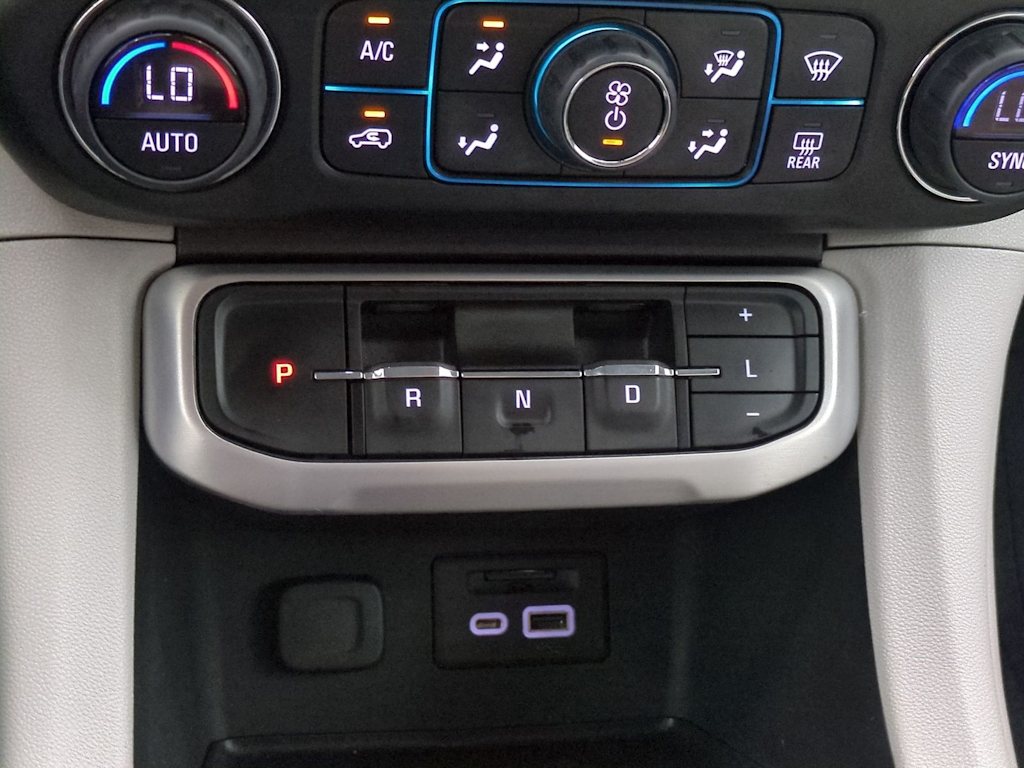 Thumbnail: 2022 GMC Acadia - 33