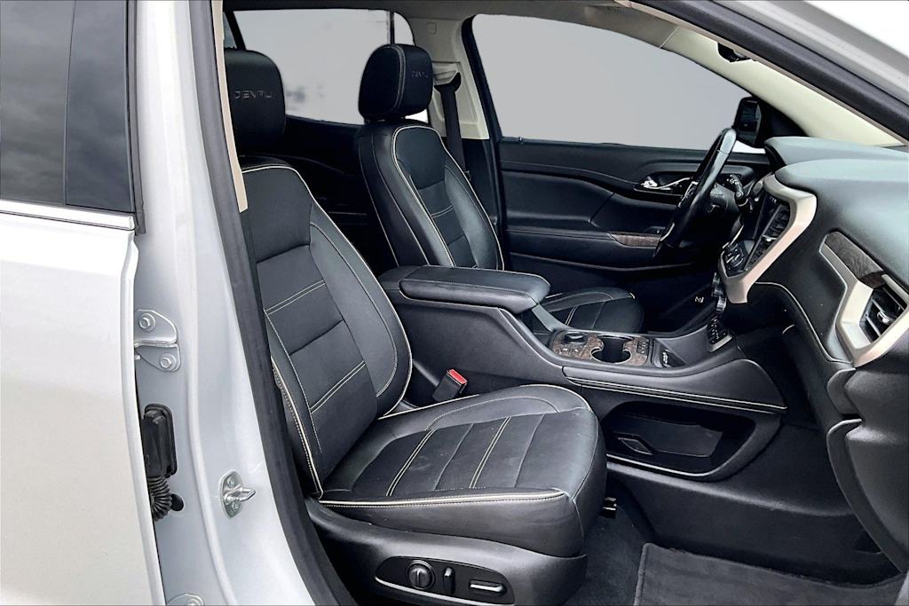 Thumbnail: 2020 GMC Acadia - 21