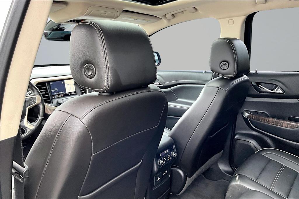Thumbnail: 2020 GMC Acadia - 12