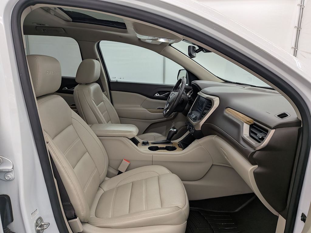 Thumbnail: 2017 GMC Acadia - 12