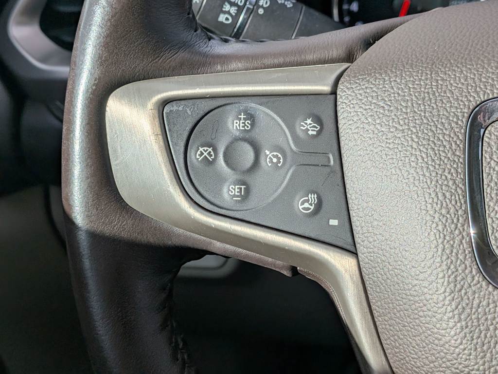 Thumbnail: 2017 GMC Acadia - 31