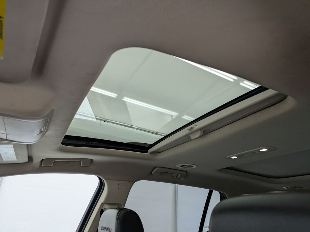 Thumbnail: 2021 GMC Acadia - 26