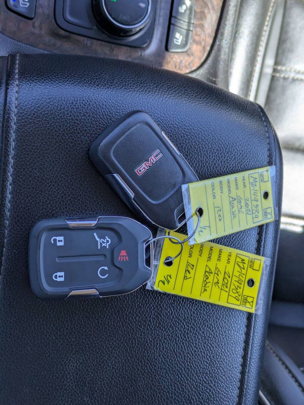 Thumbnail: 2021 GMC Acadia - 18