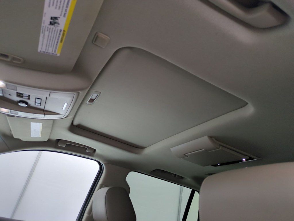 Thumbnail: 2015 GMC Yukon - 25