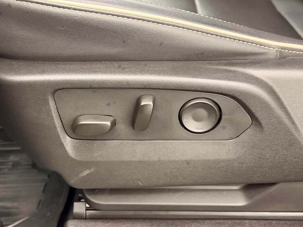 Thumbnail: 2024 GMC Yukon - 26