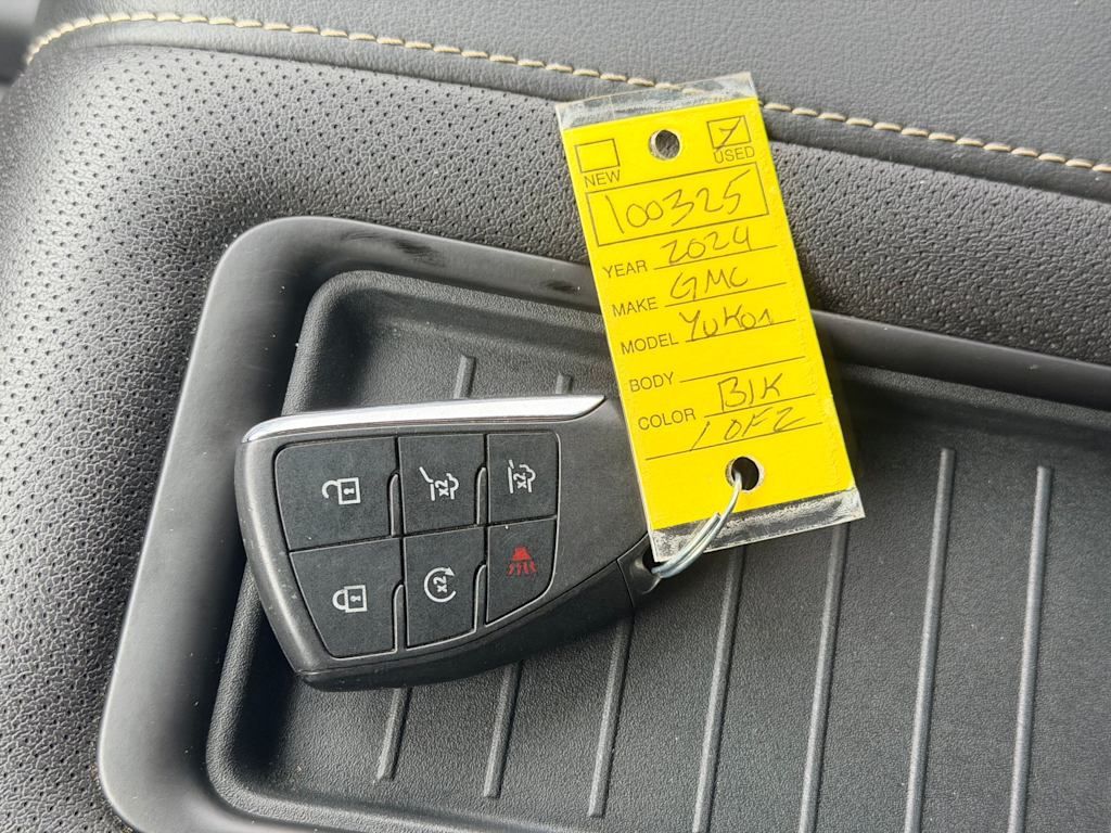 Thumbnail: 2024 GMC Yukon - 19