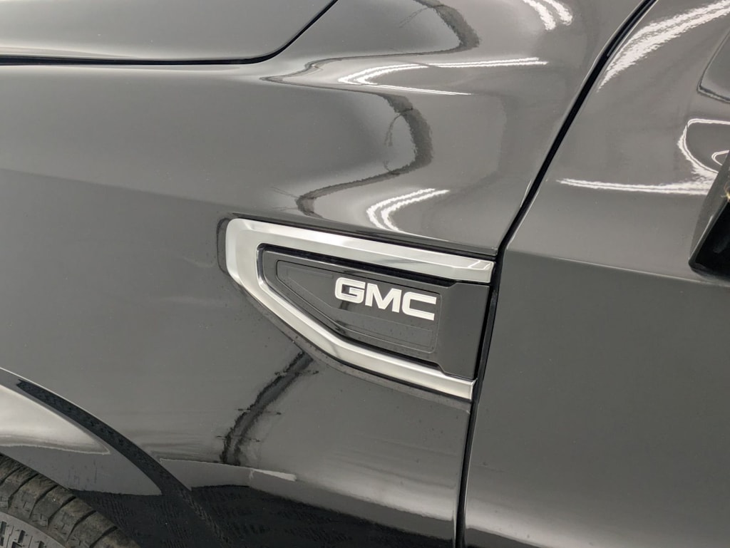 Thumbnail: 2021 GMC Yukon - 24
