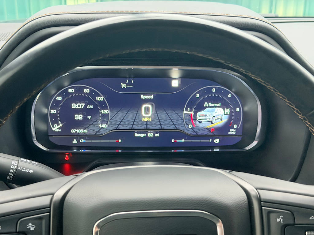 Thumbnail: 2023 GMC Yukon - 17