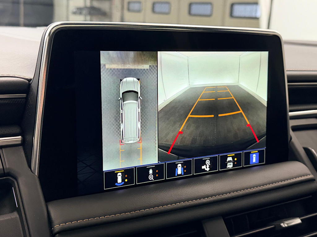 Thumbnail: 2023 GMC Yukon - 33