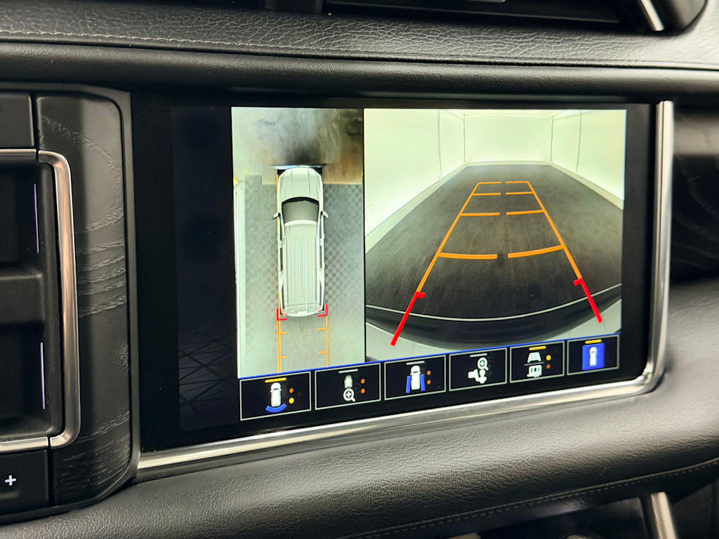 Thumbnail: 2023 GMC Yukon - 35