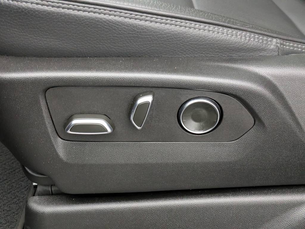 Thumbnail: 2024 GMC Yukon - 27