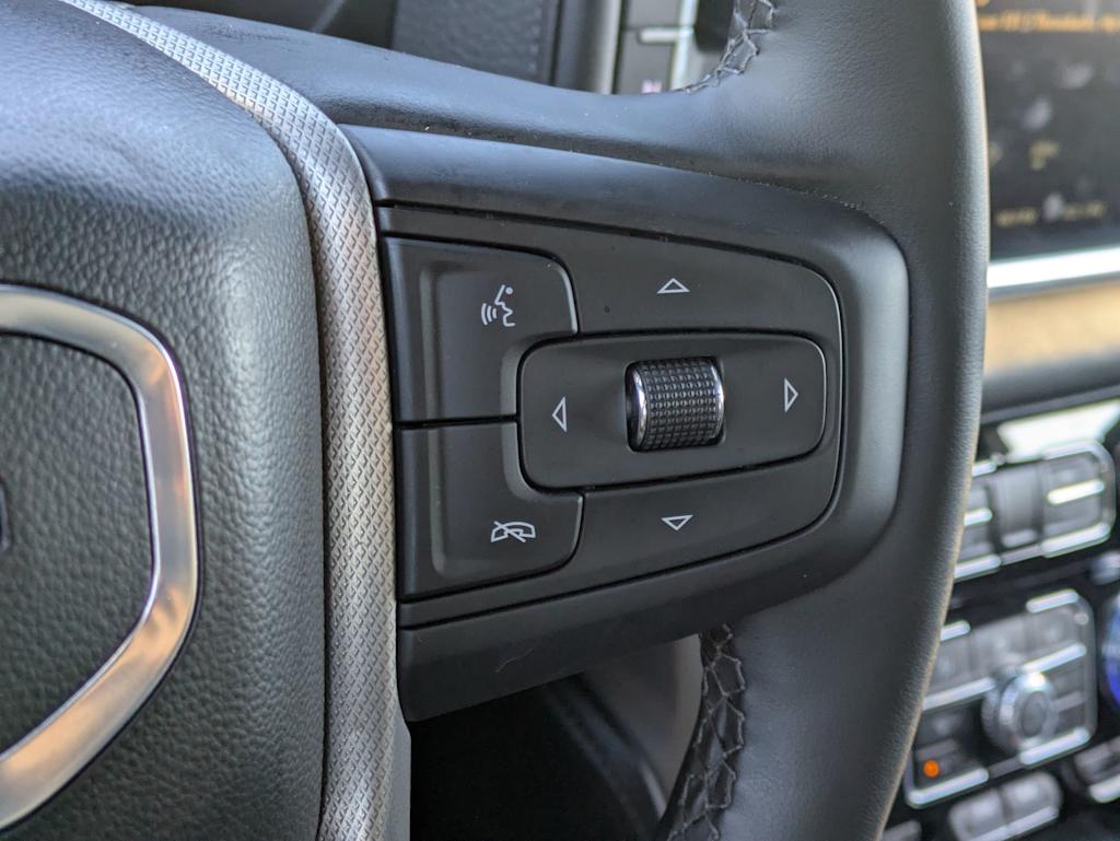 Thumbnail: 2024 GMC Yukon - 32