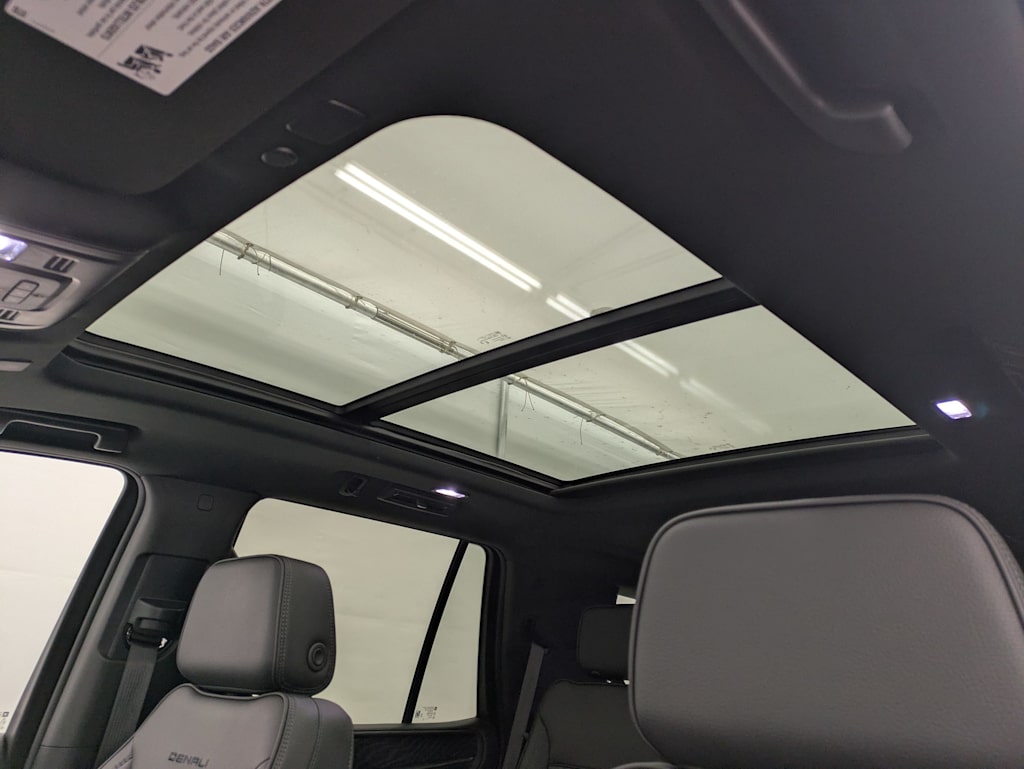 Thumbnail: 2024 GMC Yukon - 28