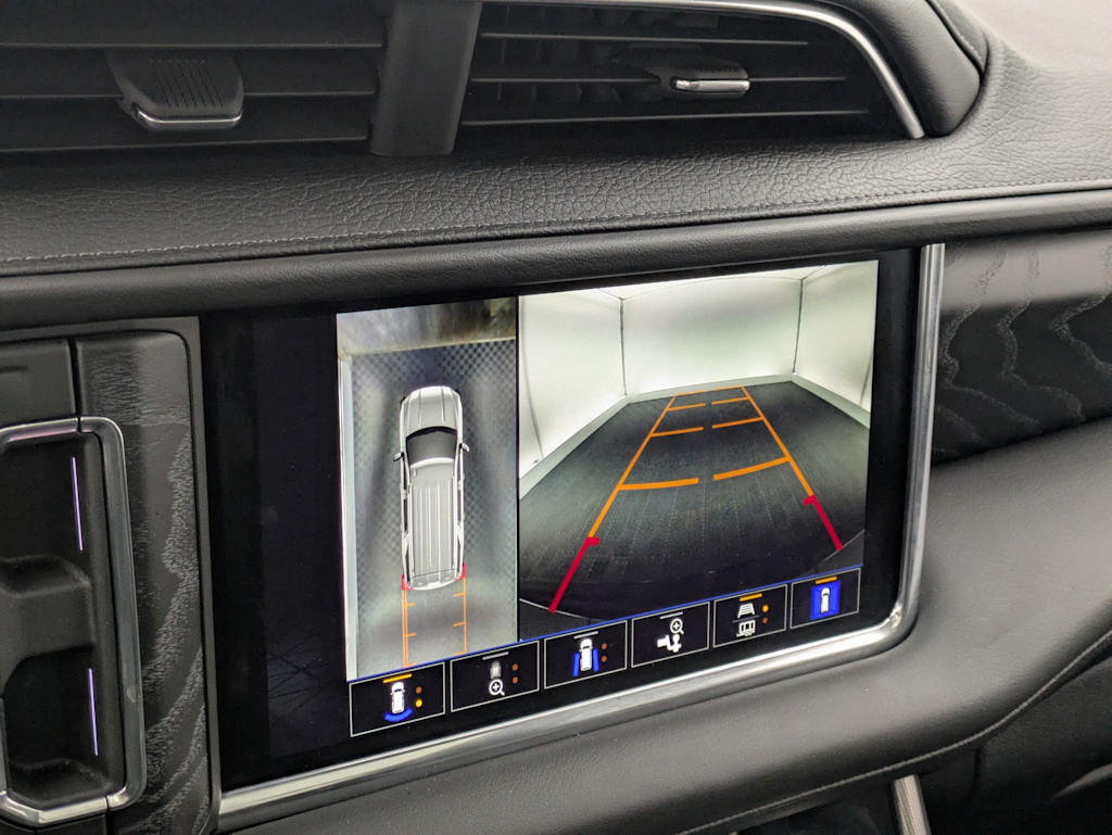 Thumbnail: 2024 GMC Yukon - 33