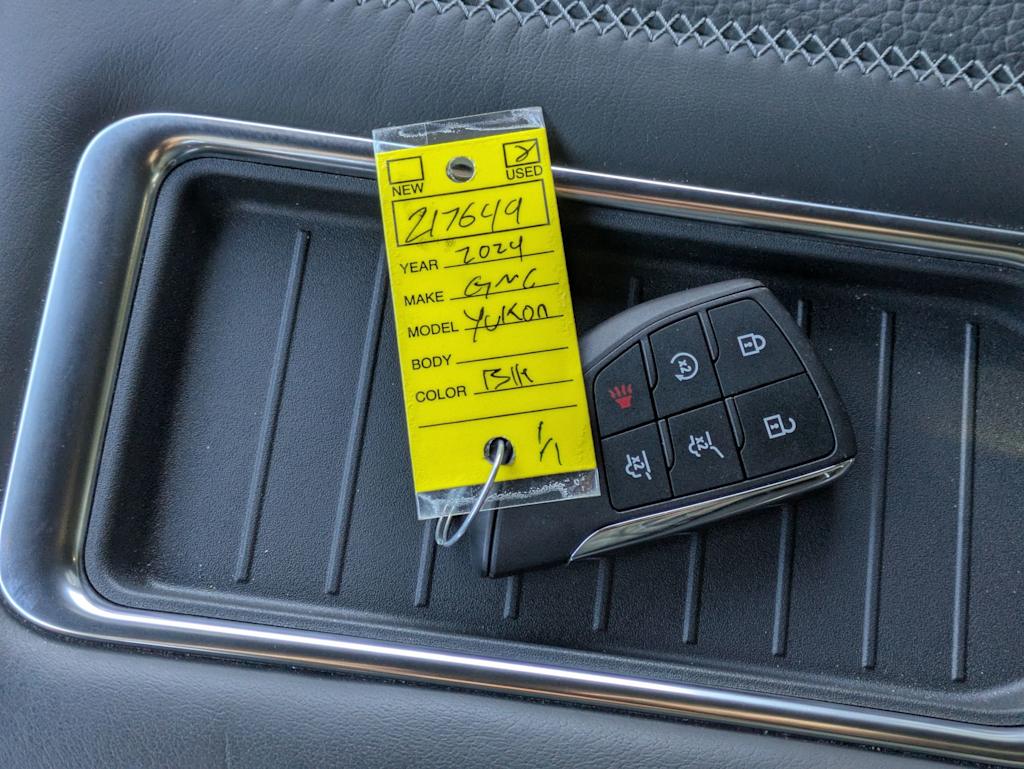 Thumbnail: 2024 GMC Yukon - 19