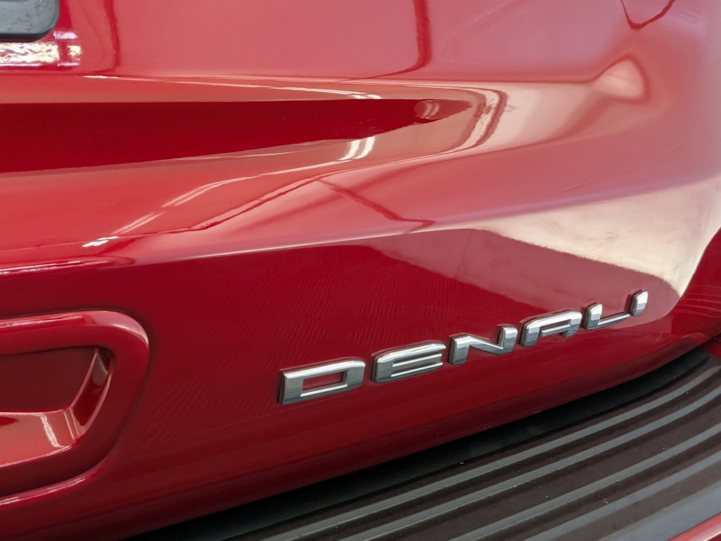 Thumbnail: 2024 GMC Yukon - 28