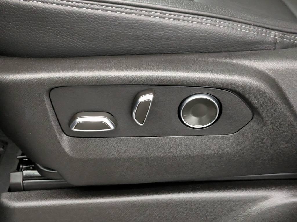 Thumbnail: 2024 GMC Yukon - 28