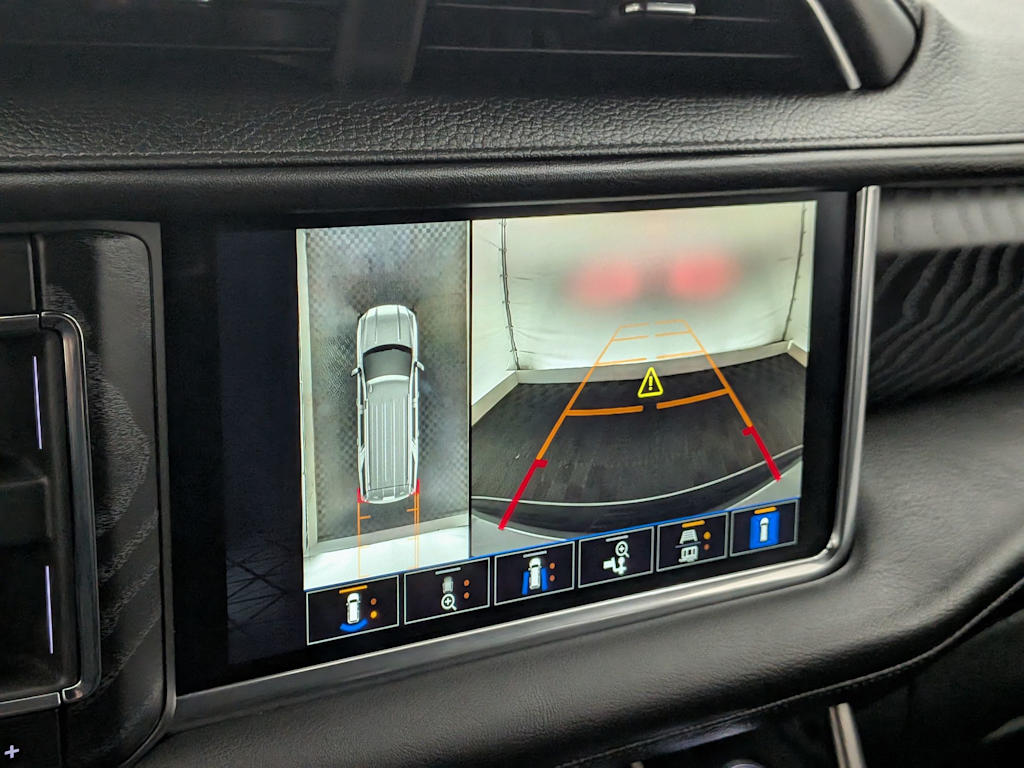 Thumbnail: 2024 GMC Yukon - 35