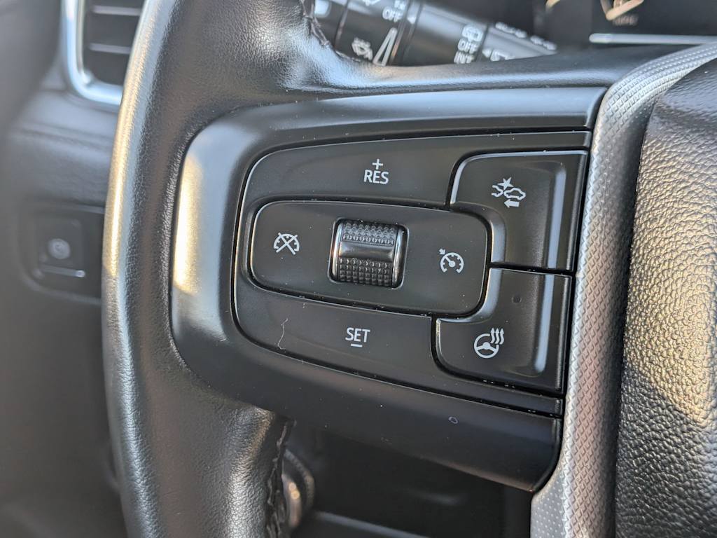 Thumbnail: 2023 GMC Yukon - 33