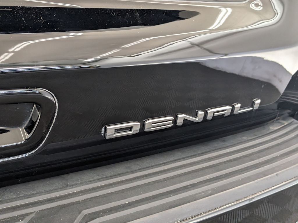 Thumbnail: 2023 GMC Yukon - 27