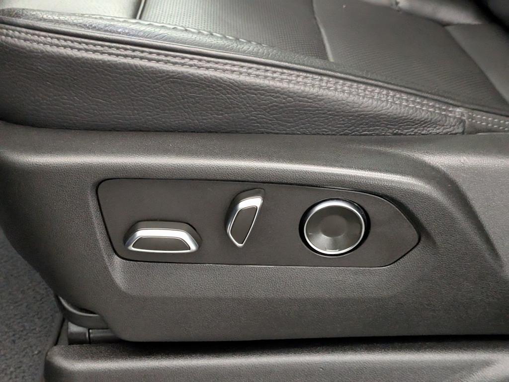 Thumbnail: 2023 GMC Yukon - 29