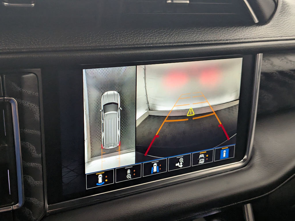 Thumbnail: 2023 GMC Yukon - 35