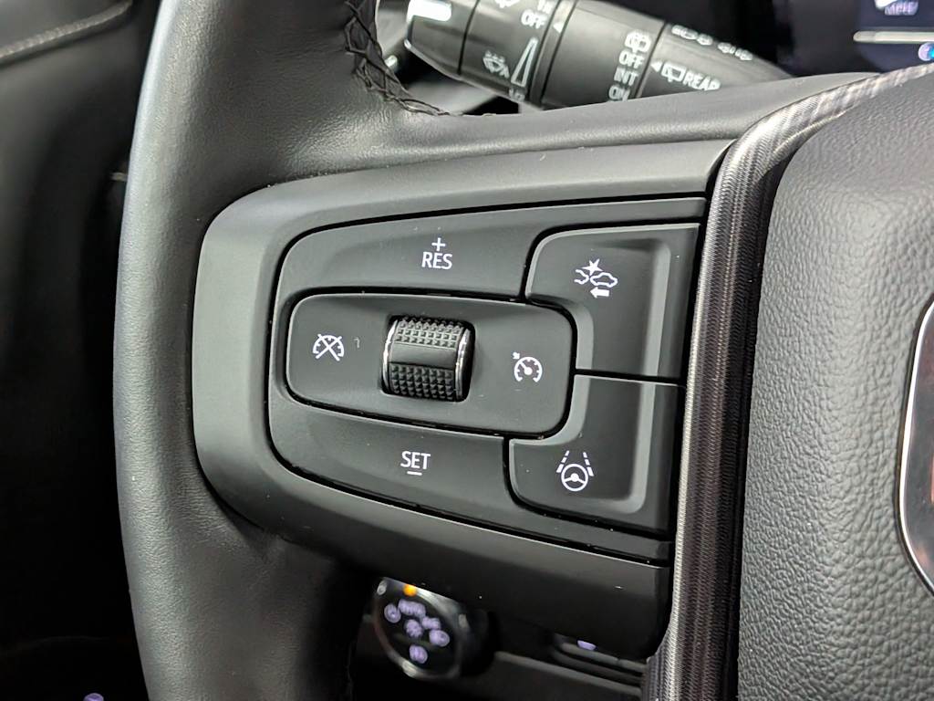 Thumbnail: 2023 GMC Yukon - 32