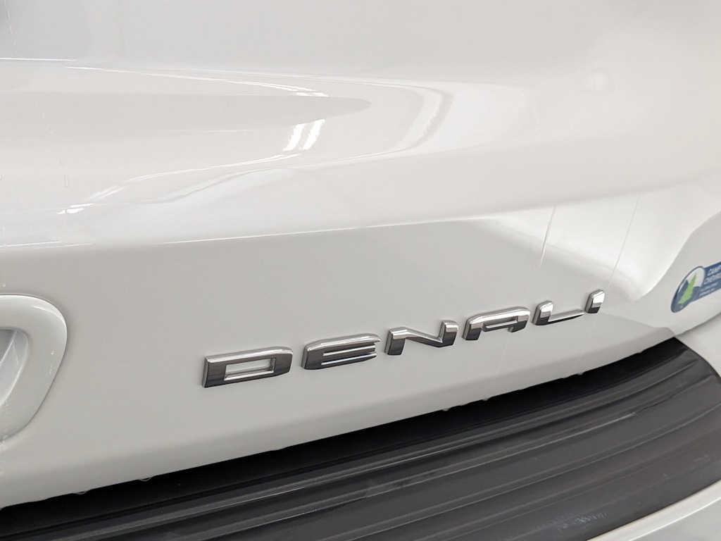 Thumbnail: 2023 GMC Yukon - 27