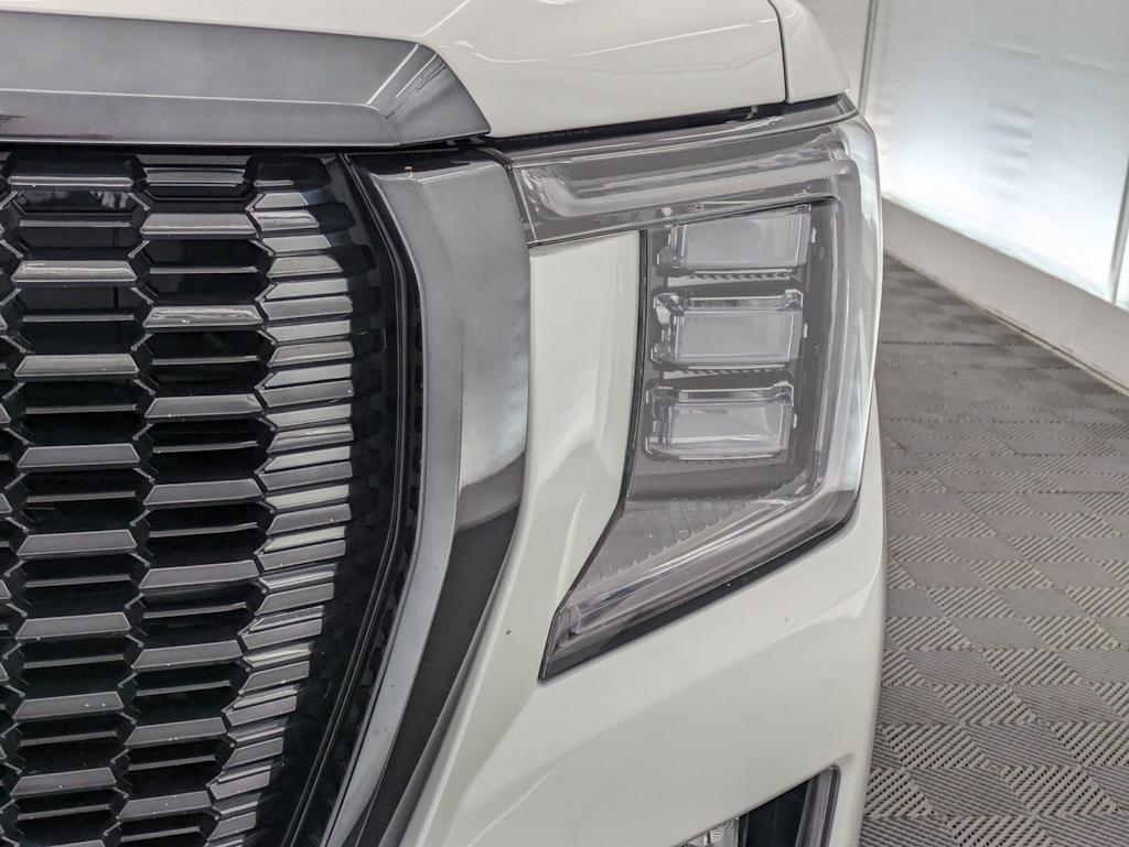 Thumbnail: 2023 GMC Yukon - 22