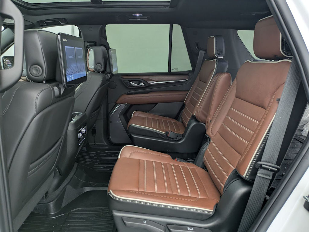 Thumbnail: 2023 GMC Yukon - 27