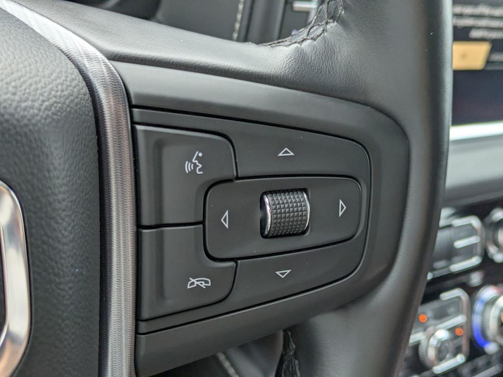 Thumbnail: 2023 GMC Yukon - 30