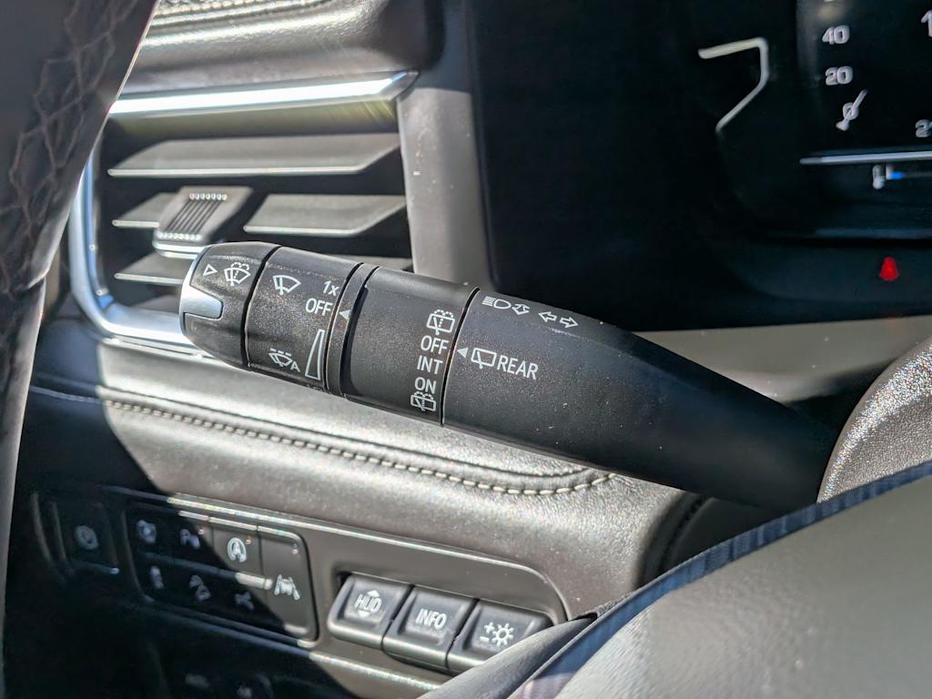 Thumbnail: 2024 GMC Yukon - 16