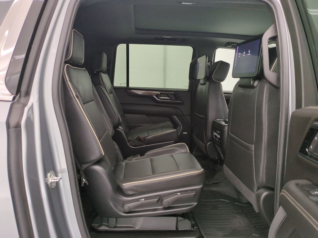 Thumbnail: 2025 GMC Yukon XL - 27