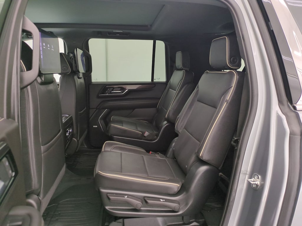 Thumbnail: 2025 GMC Yukon XL - 26